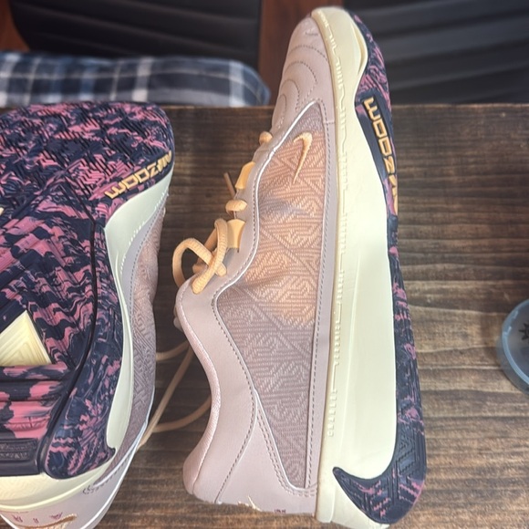 NIKE ZOOM X women’s size 7.5 Pink - Picture 4 of 7